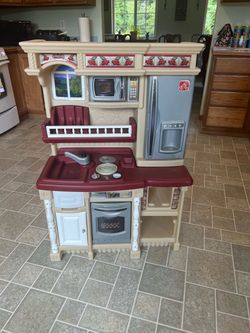 Play Kitchen