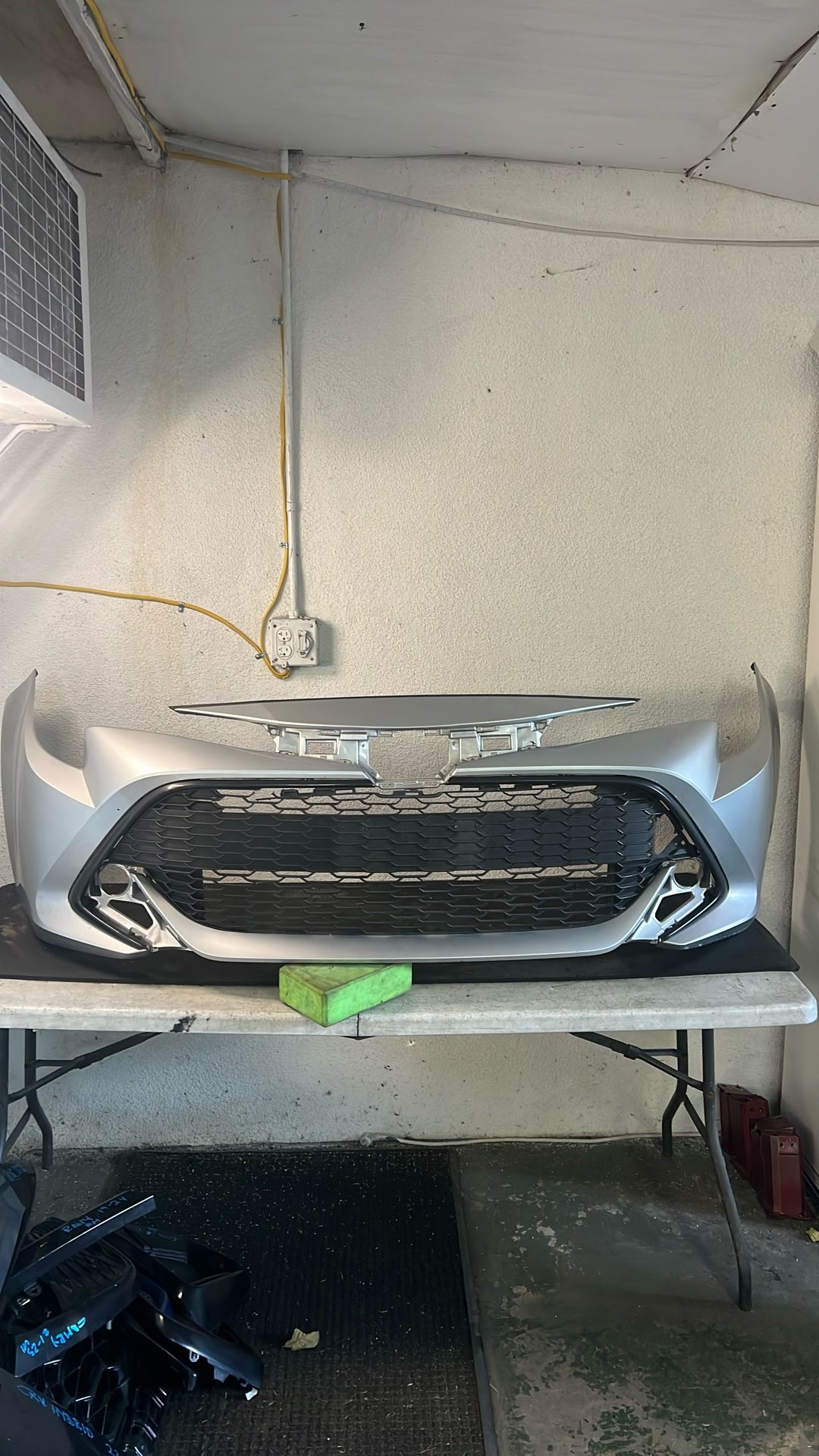 2020-2022 TOYOTA COROLLA FRON T BUMPER W// GRILLE
