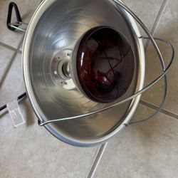 Brooder Lamp With Red Bulb