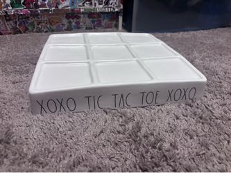 XOXO Ceramic Tic Tac Toe Set- Rae Dunn