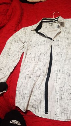 Guess medium long sleeve shirt