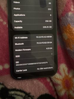 256 gb iPhone 14 Pro cracked back