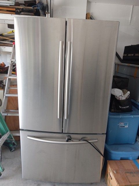 ***Must Sell ASAP*** Samsung Stainless Steel Refrigerator