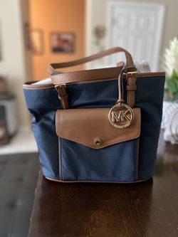 Authentic Michael Kors Tote (Navy)