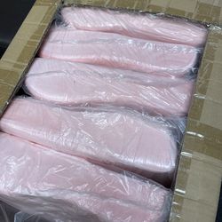 Memory Foam Pillow – Pink Zippered Washable Cover (Brand New)  Brand new memory foam pillow with soft pink cover. Cover has a zipper and is removable 