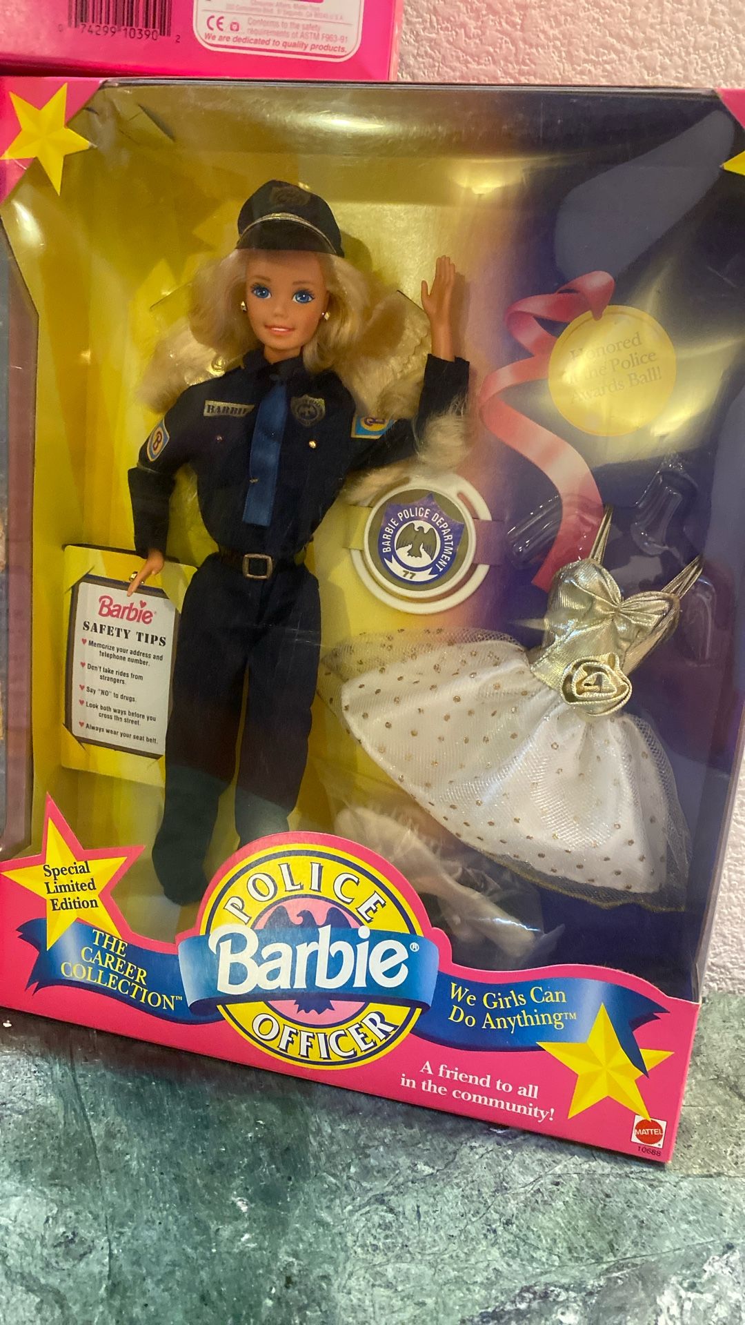 Vintage Barbie Set (3) Career Collection & Twinkle Light