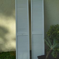 2 Wood Bi-fold Louvered Doors 30 X 80