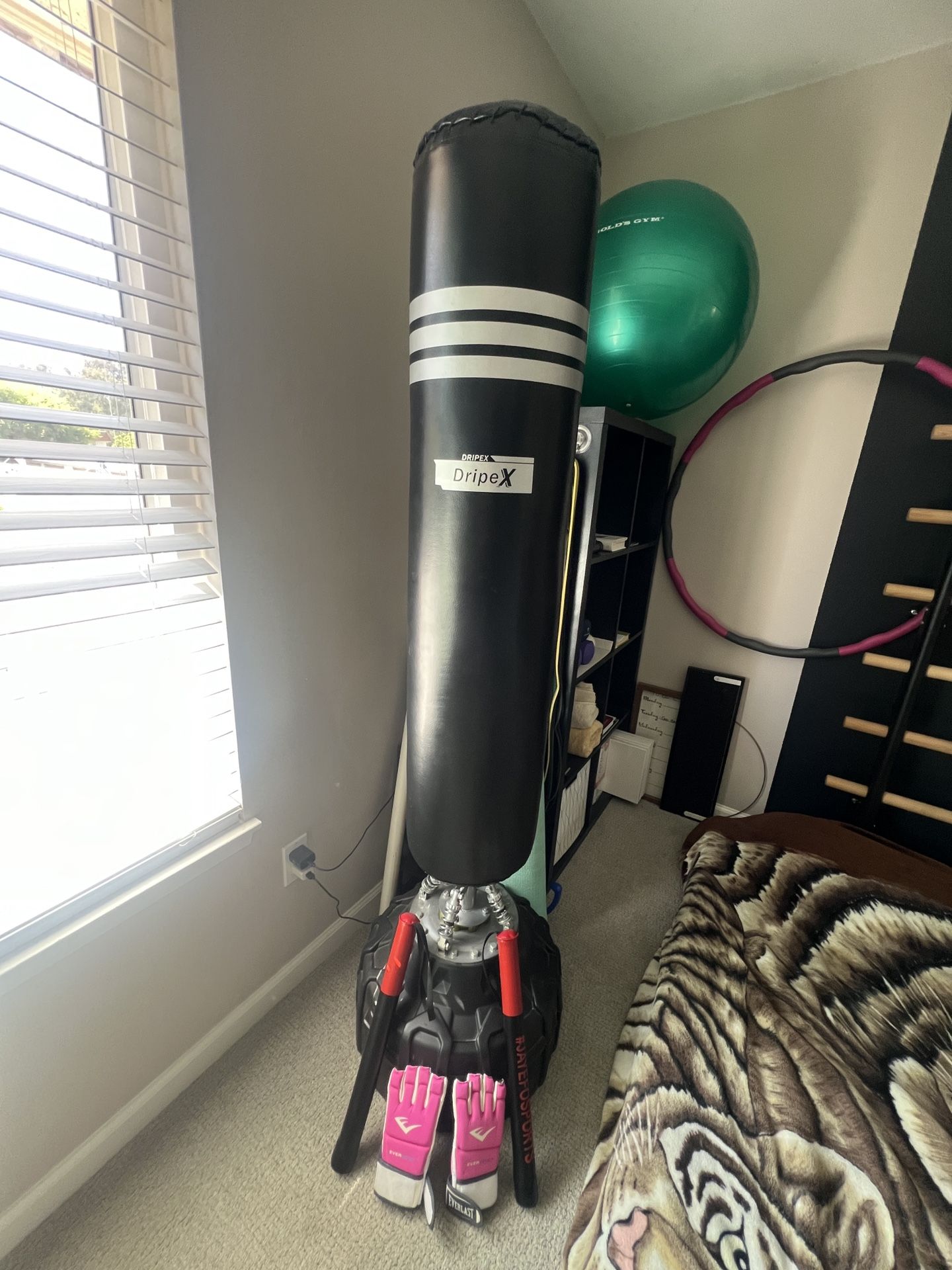 Dripex Freestanding Punching Bag, Heavy Boxing Bag with Stand for Adult Youth - Men Standing Boxing Punch Bag for Home Gym Workout