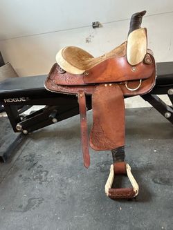 Roping Saddle