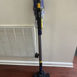 Shark Cordless With Charger Vacuum Cleaner 