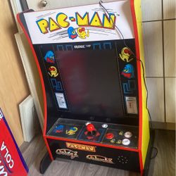 PAC-MAN Game Table Top And Door Hang 