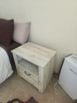 White Wood Nightstand with Drawer and Shelf