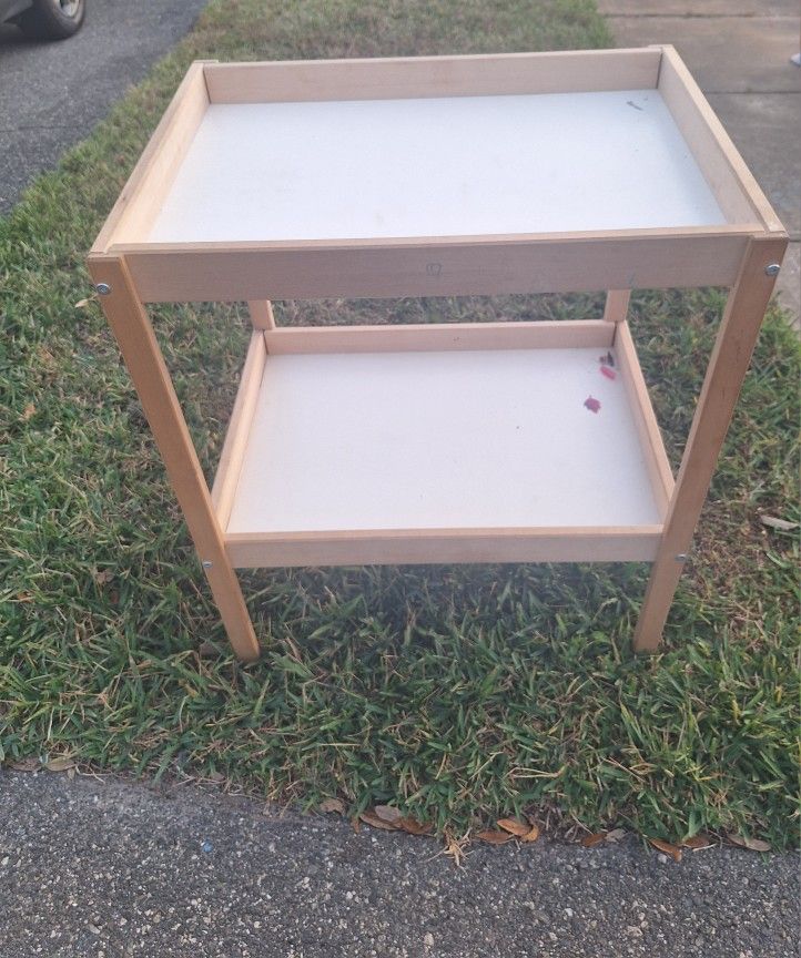 baby changing table