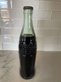 1957 Hobble Skirt Sealed Coke Bottle