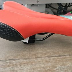 Bowflex C6 Exercise Bike Seat Red & Black 10

