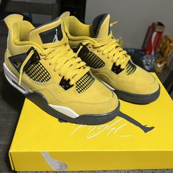 Jordan 4’s Retro 