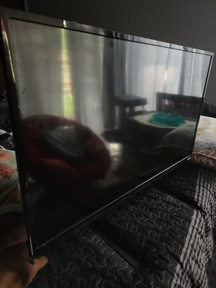 Vizio 32 INCH