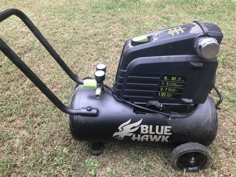 Blue Hawk 1.5-HP 8-Gallon 135-PSI Electric Air Compressor