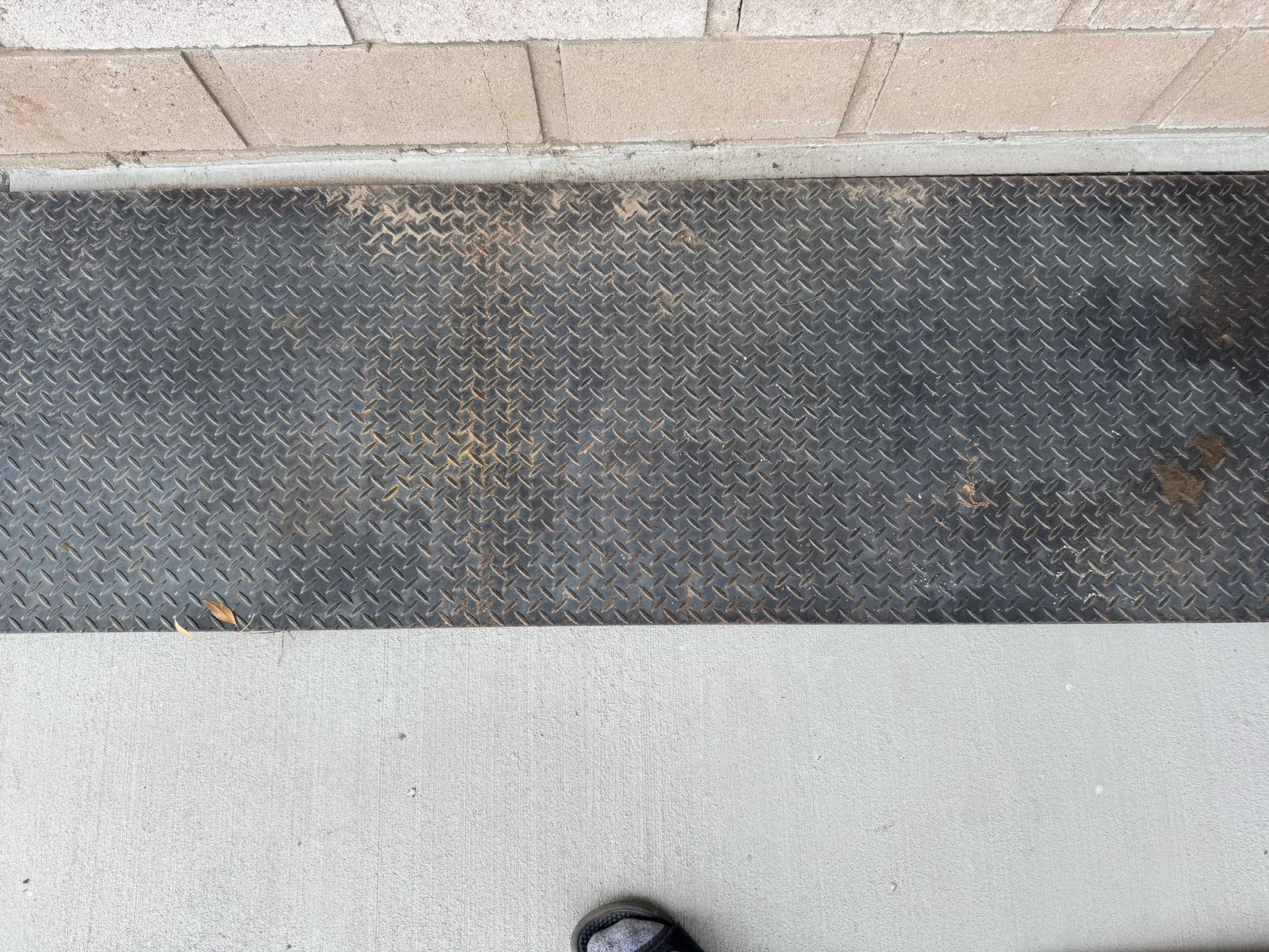 3/8 Diamond Plate 3 Pieces 10ft Metal