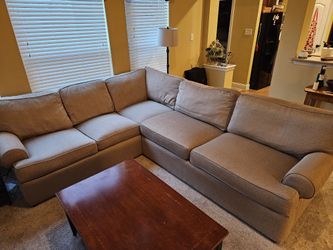 Haverty's Sectional - Excellent Condition - $900 OBO