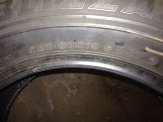 Blizzak WS-70 225/60/16 225 60 16