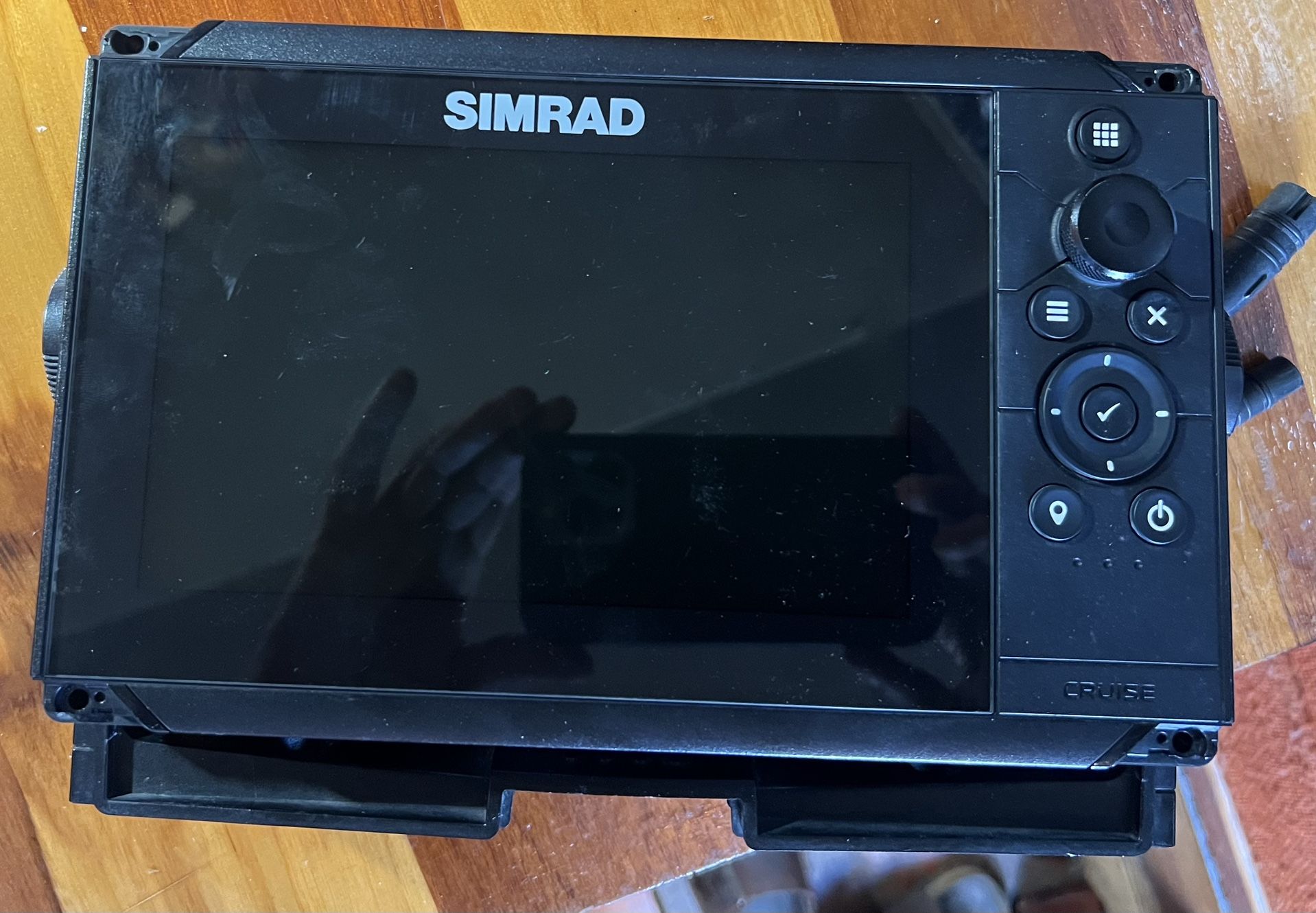 Simrad Cruise 7 (GPS, Chart plotter
