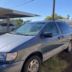 2000 Toyota Sienna