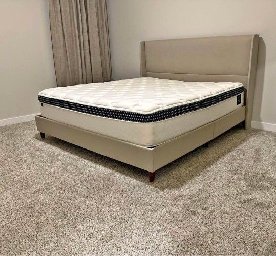 Winkbed Hybrid Luxury Firm King Mattress - Like New Condition!