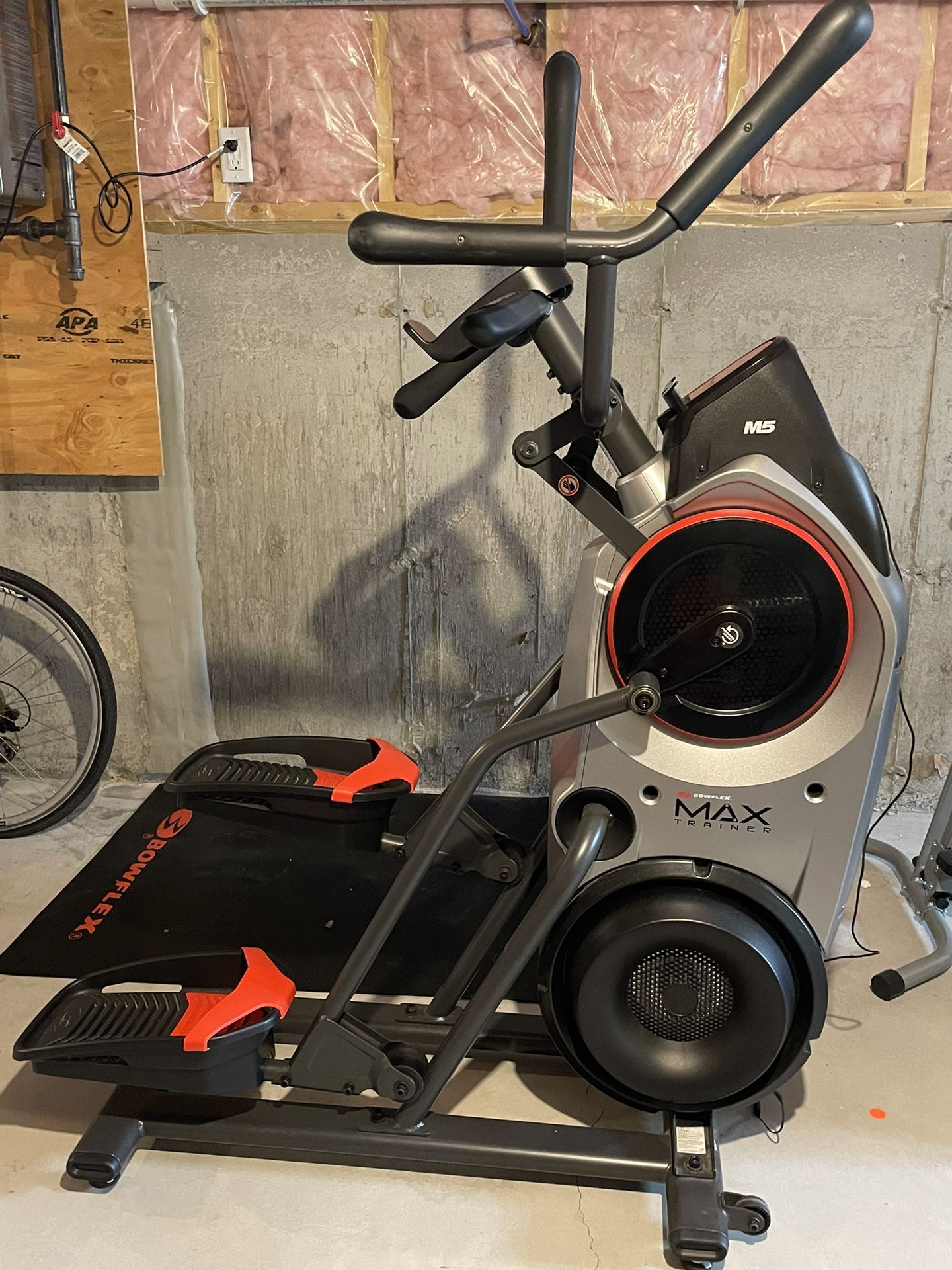 Bowflex Max Trainer M5