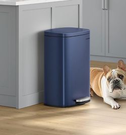 13 Gallon (50 L) Trash Can,
