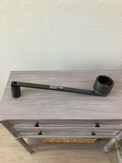 “Proper Thing” Boat Propeller Wrench Tool