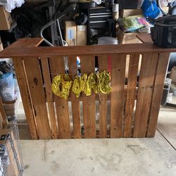 DIY Bar Stand