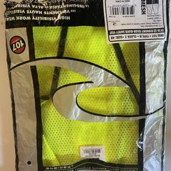 Safety vest three pockets
