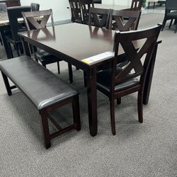 Comedor De Madera Nuevo En Caja 