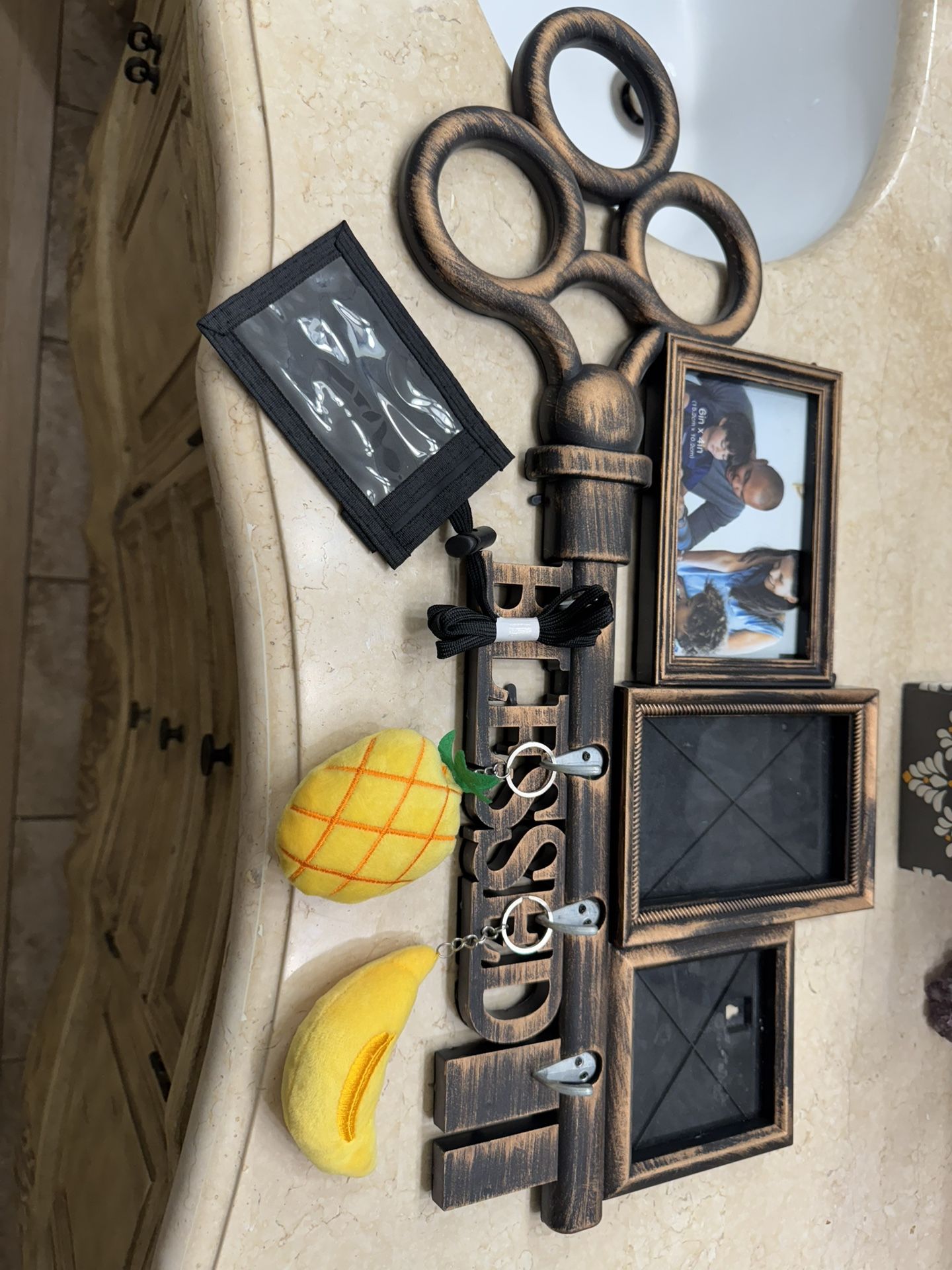 Picture Frame/Keys Rack