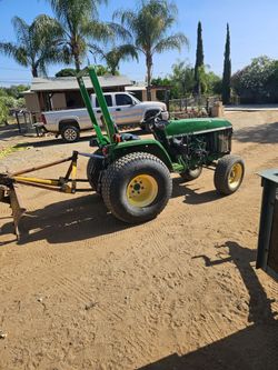 John Deere 790