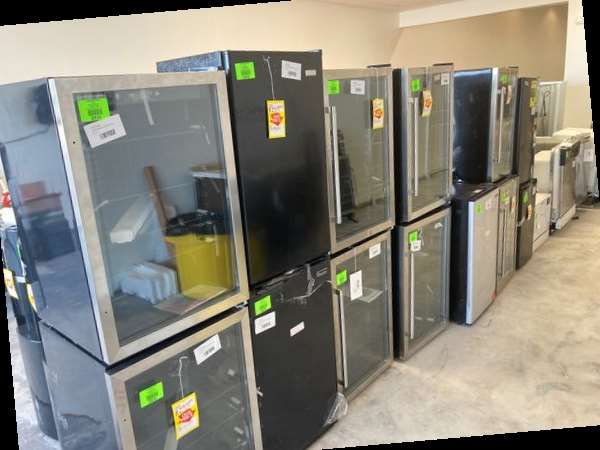 🥶💸❄️ miniature refrigerator liquidation sale💦💸❄️ FZJ