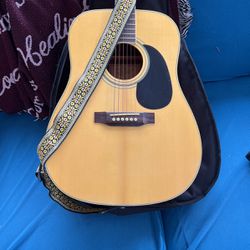 Rogue Acoustic Guitar With Bag