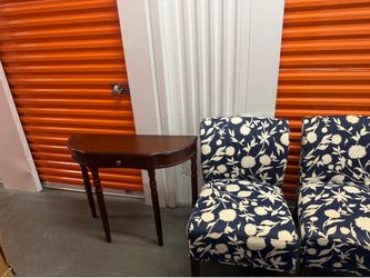 Entrance table, computer desk and 2 accent chairs