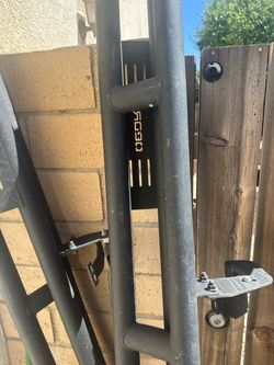 Side steps/side rail