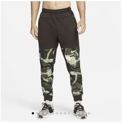 Don’t miss this!! Nike package  10.5 & 2XL