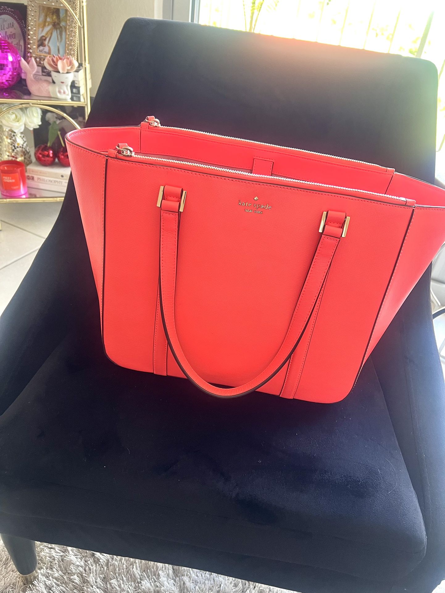 Kate Spade Large Tote In Near Perfect Condition