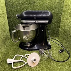 KitchenAid Artisan KSM150PSOB 5-Qt Stand Mixer Onyx Black w/ Attachments