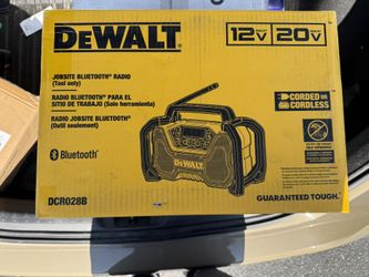 DEWALT 20V MAX Compact Cordless Bluetooth Radio (Tool Only