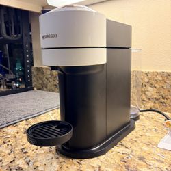 Nespresso Vertuo Next White