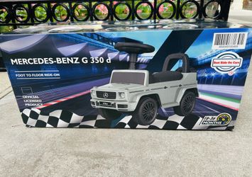 BRAND NEW: MERCEDES-BENZ FOOT TO FLOOR RIDE ON