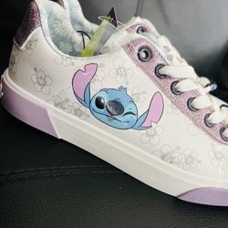 New Disney Stitch Womens Shoes Size 7 1/2 