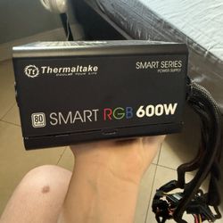 600w thermal take smart rgb 