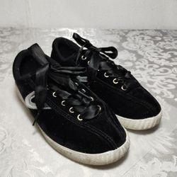 Tretorn Womens Nylite Velvet Sneakers SIZE (8) Navy Blue Silver Bow — Used Good Condition 