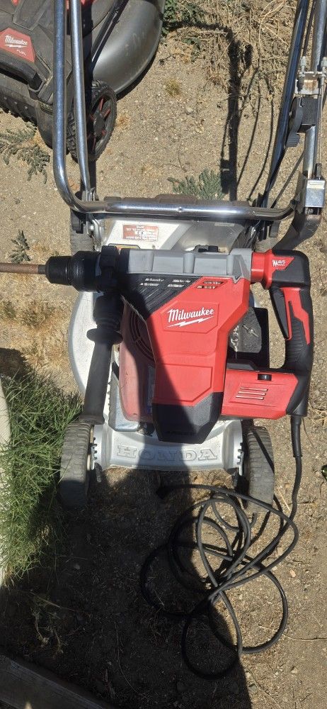 Milwaukee Rotary Hammer 1 3/4"